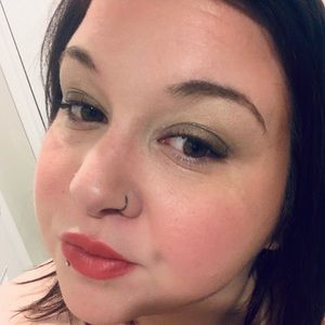 Meet your Posher, Candice